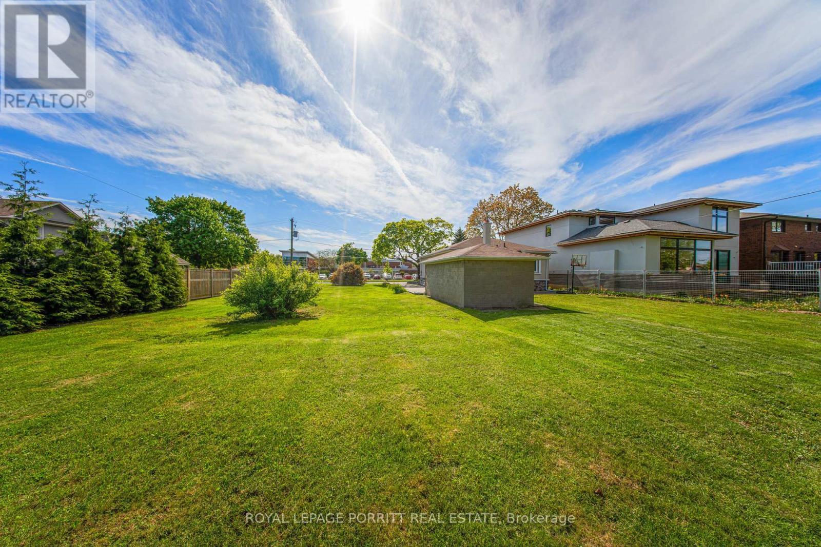 












3 ORIANNA DRIVE

,
Toronto,




Ontario
M8W4M8

