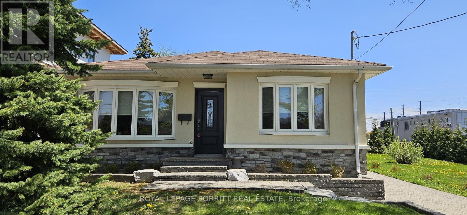 












3 ORIANNA DRIVE

,
Toronto,




Ontario
M8W4M8

