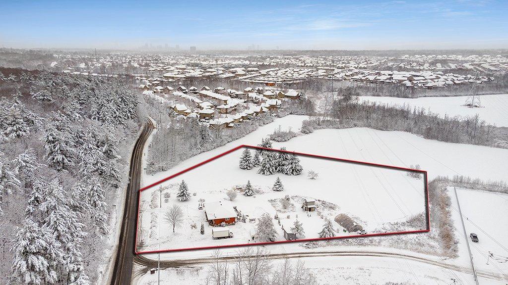 









975


Ch. de la Montagne

,
Gatineau (Aylmer),







QC
J9J3R9

