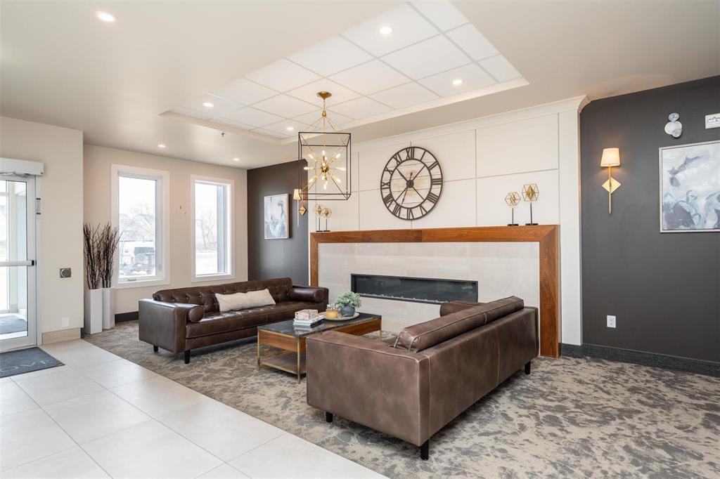 












102 5429 Roblin Boulevard

,
Winnipeg,




Manitoba
R3R4A4

