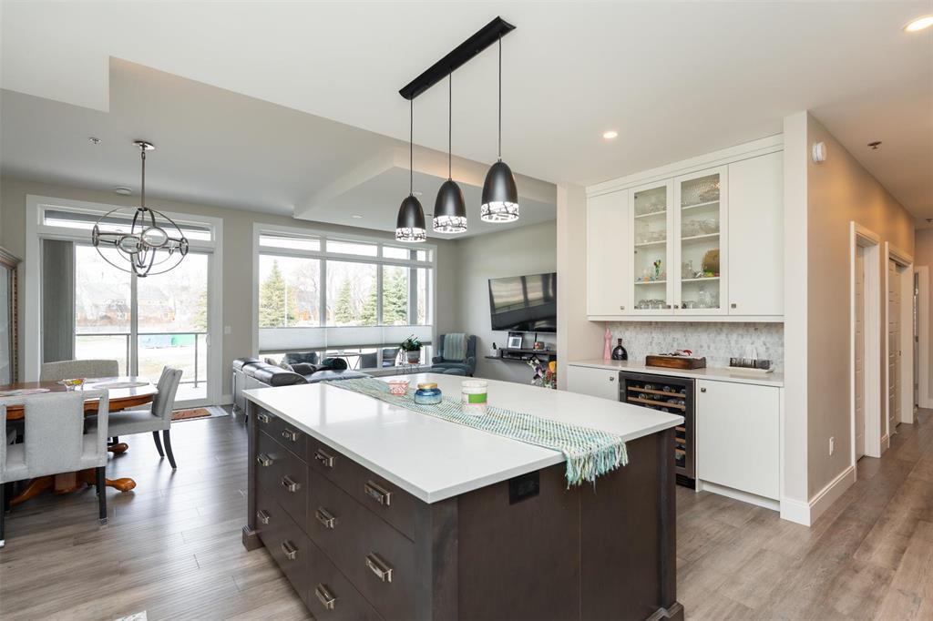 












102 5429 Roblin Boulevard

,
Winnipeg,




Manitoba
R3R4A4

