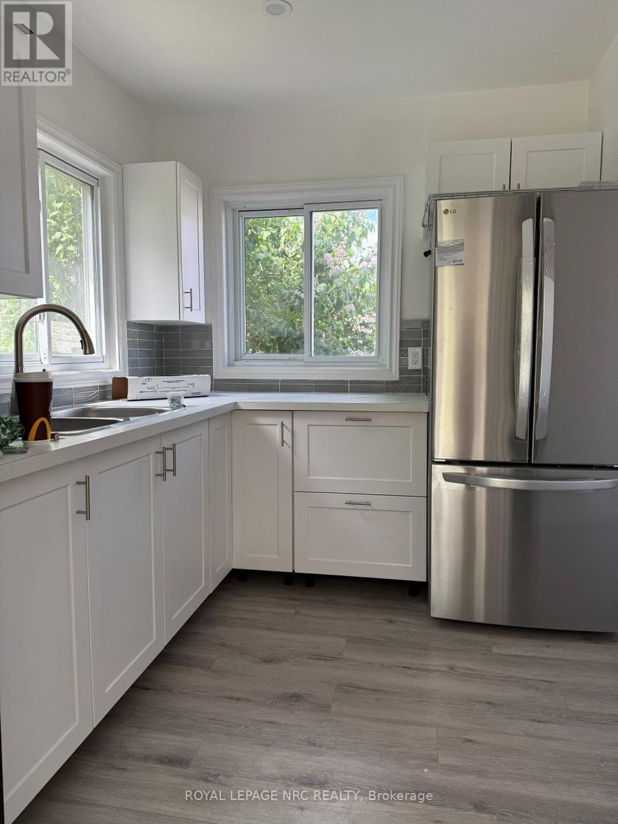 












6328 KER STREET

,
Niagara Falls (Dorchester),




Ontario
L2G1X8

