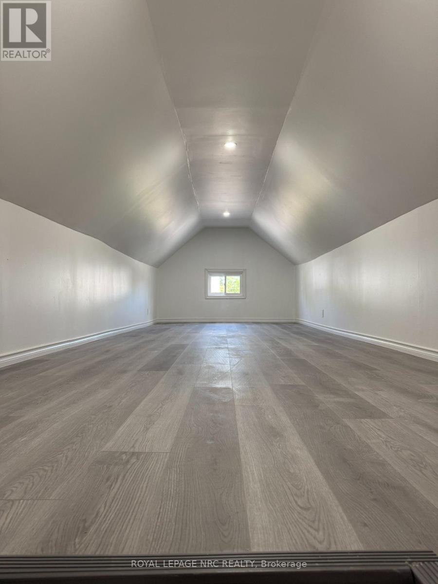 












6328 KER STREET

,
Niagara Falls (Dorchester),




Ontario
L2G1X8

