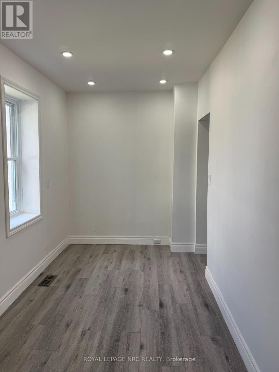












6328 KER STREET

,
Niagara Falls (Dorchester),




Ontario
L2G1X8

