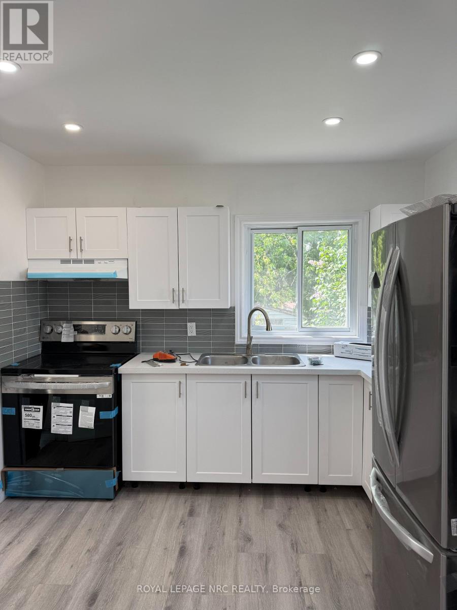 












6328 KER STREET

,
Niagara Falls (Dorchester),




Ontario
L2G1X8

