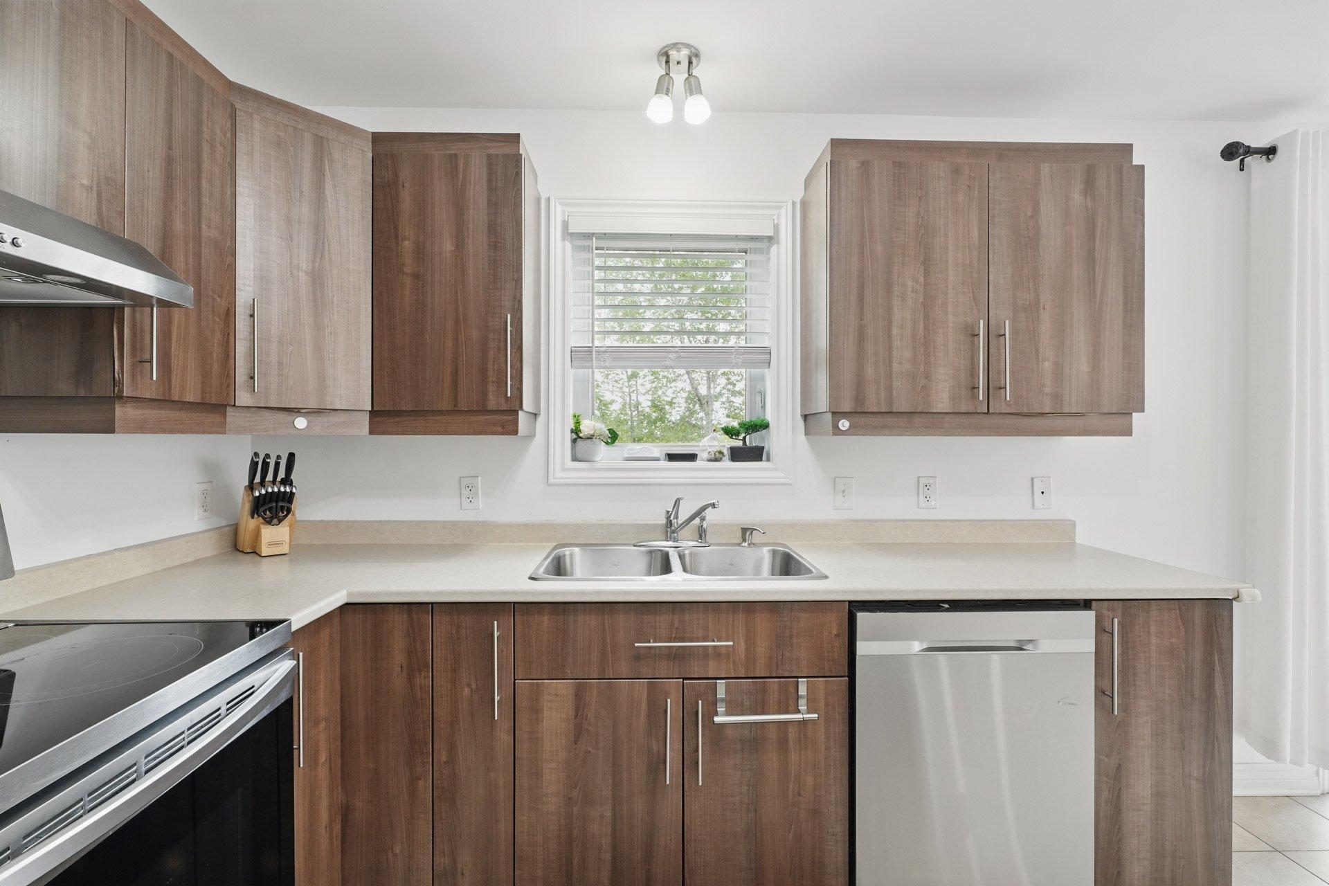 









126


Rue Marcelle-Ferron

,
Gatineau (Gatineau),




QC
J8P0H3

