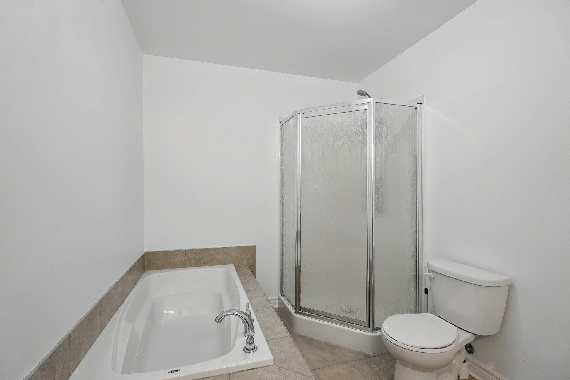









126


Rue Marcelle-Ferron

,
Gatineau (Gatineau),




QC
J8P0H3

