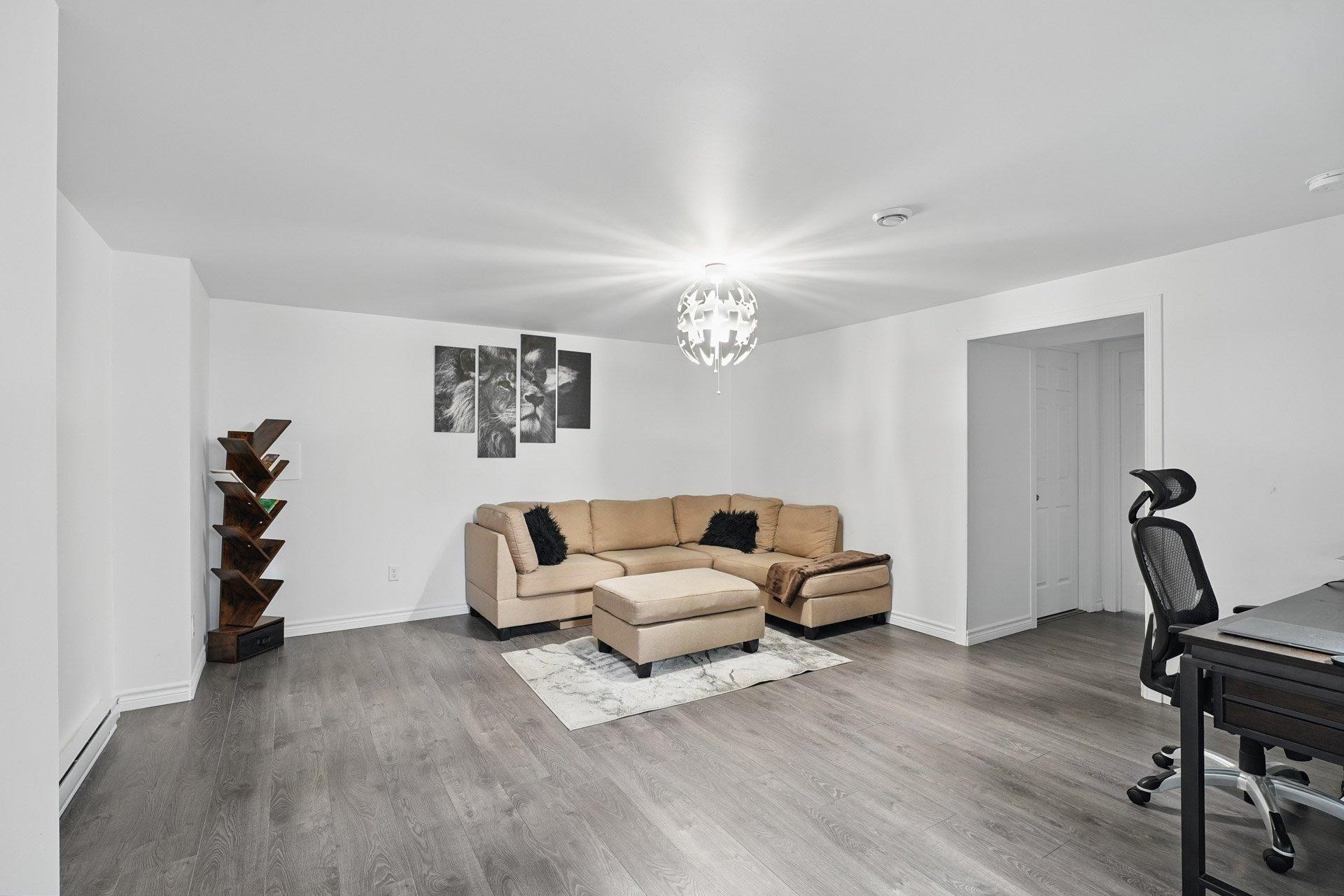 









126


Rue Marcelle-Ferron

,
Gatineau (Gatineau),




QC
J8P0H3


