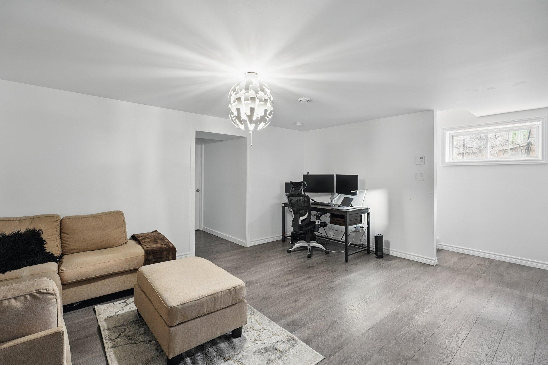 









126


Rue Marcelle-Ferron

,
Gatineau (Gatineau),




QC
J8P0H3

