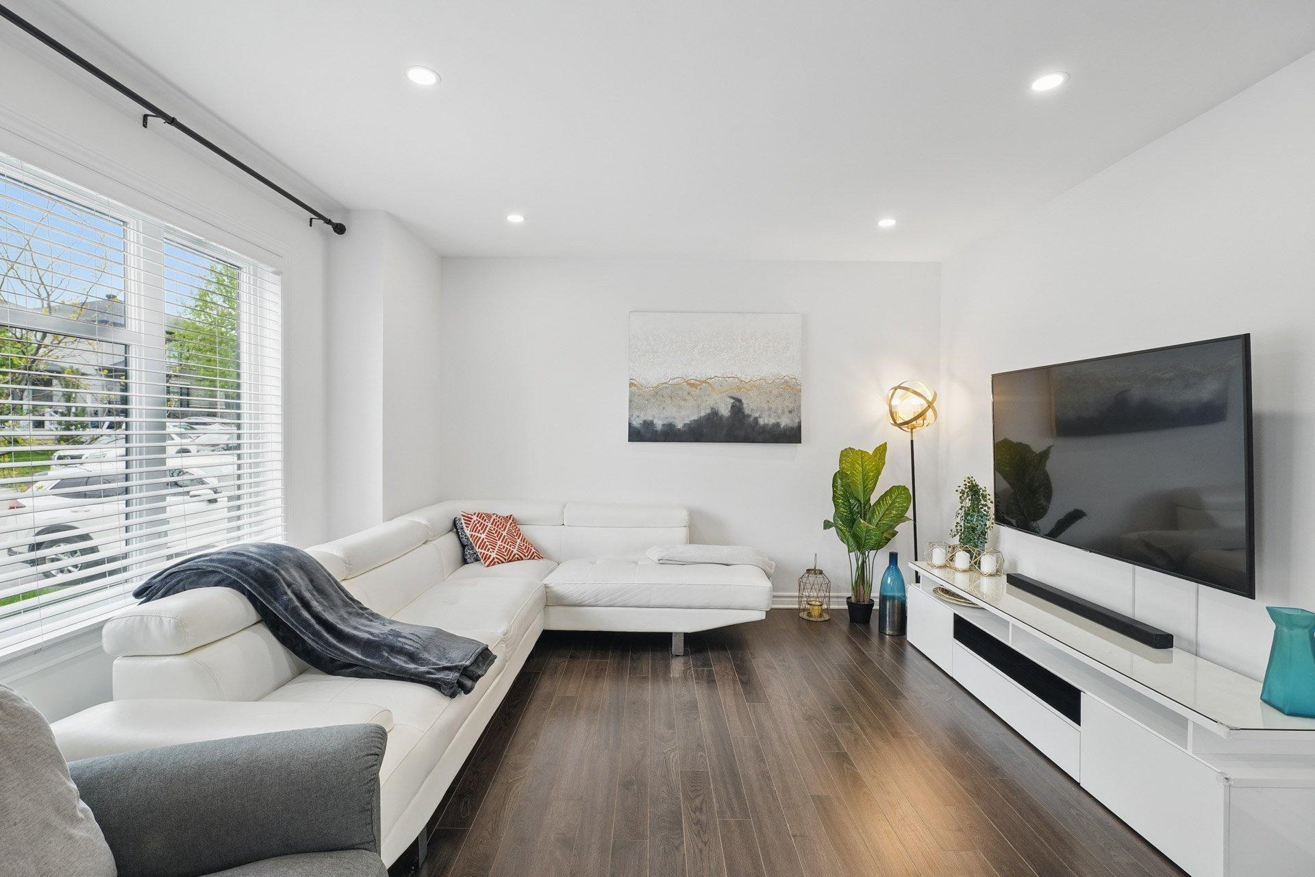 









126


Rue Marcelle-Ferron

,
Gatineau (Gatineau),




QC
J8P0H3

