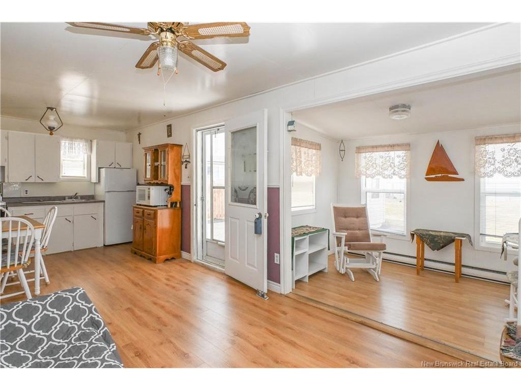 









38


Forbes

LANE,
Pointe-Alexandre,




NB
E8T 1H9

