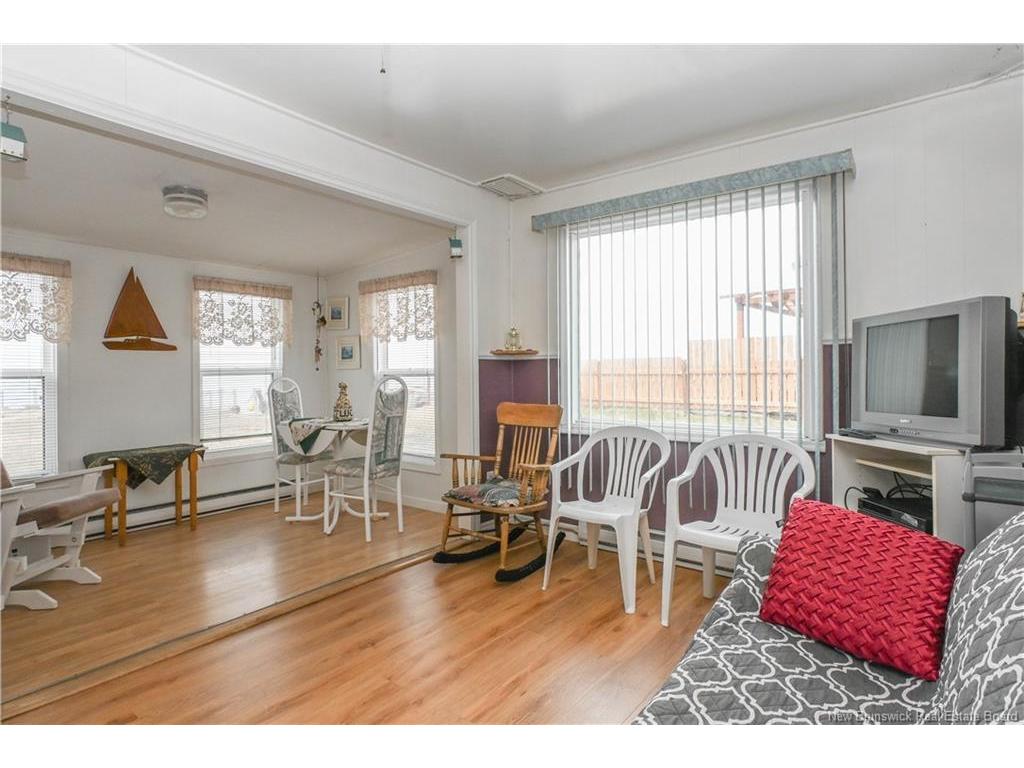 









38


Forbes

LANE,
Pointe-Alexandre,




NB
E8T 1H9

