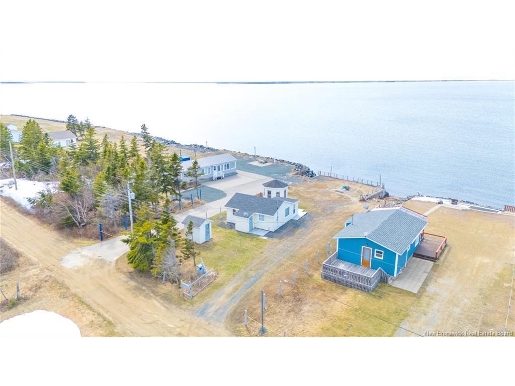 









38


Forbes

LANE,
Pointe-Alexandre,




NB
E8T 1H9

