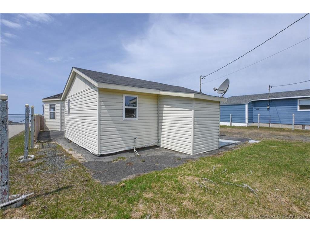 









38


Forbes

LANE,
Pointe-Alexandre,




NB
E8T 1H9

