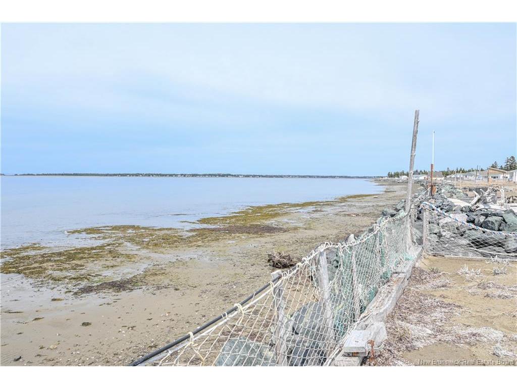 









38


Forbes

LANE,
Pointe-Alexandre,




NB
E8T 1H9


