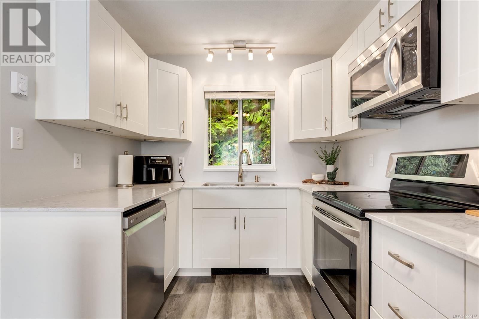 












66 941 Malone Rd

,
Ladysmith,




British Columbia
V9G1S3

