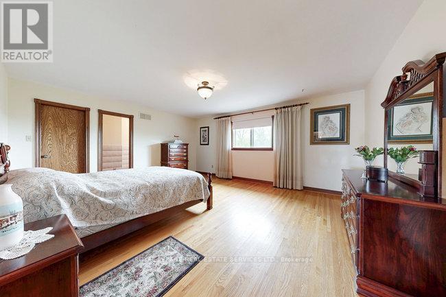 












2946 WESTON ROAD

,
Toronto,




Ontario
M9M2S7

