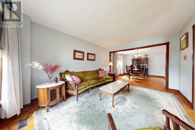 












2946 WESTON ROAD

,
Toronto,




Ontario
M9M2S7

