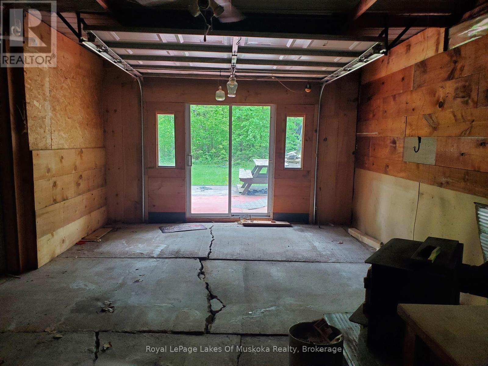 












4244 MUSKOKA ROAD 117

,
Lake of Bays (Franklin),




Ontario
P0B1A0

