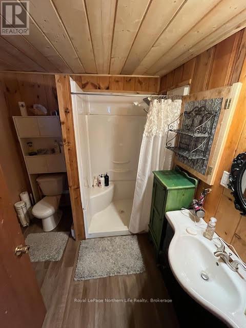 












166 LAKE TEMAGAMI ISLAND 27 ISLAND

,
Temagami,




Ontario
P0H2H0

