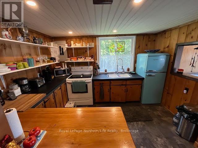 












166 LAKE TEMAGAMI ISLAND 27 ISLAND

,
Temagami,




Ontario
P0H2H0

