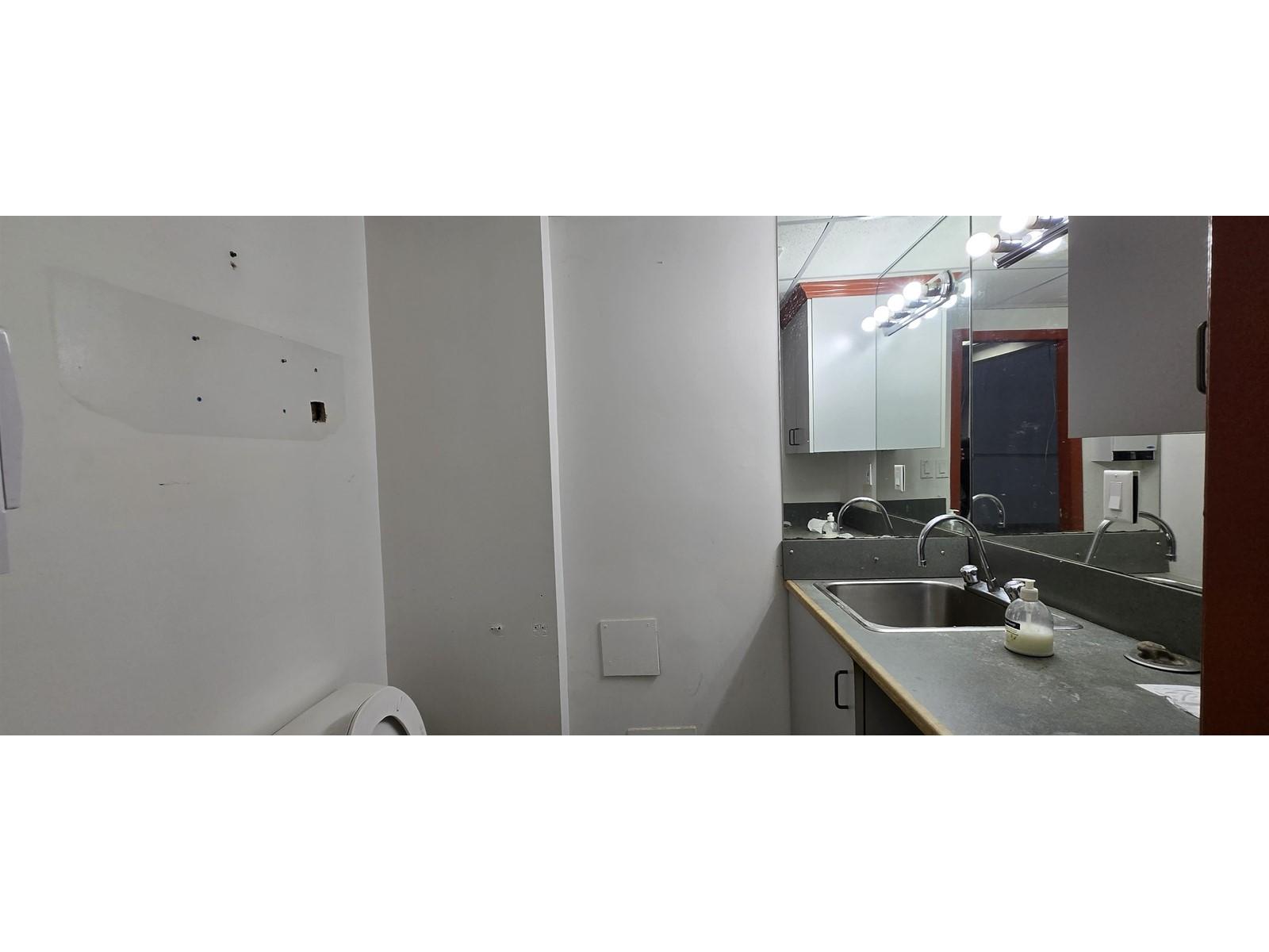












12983 80 AVENUE

,
Surrey,




British Columbia
V3W3B1

