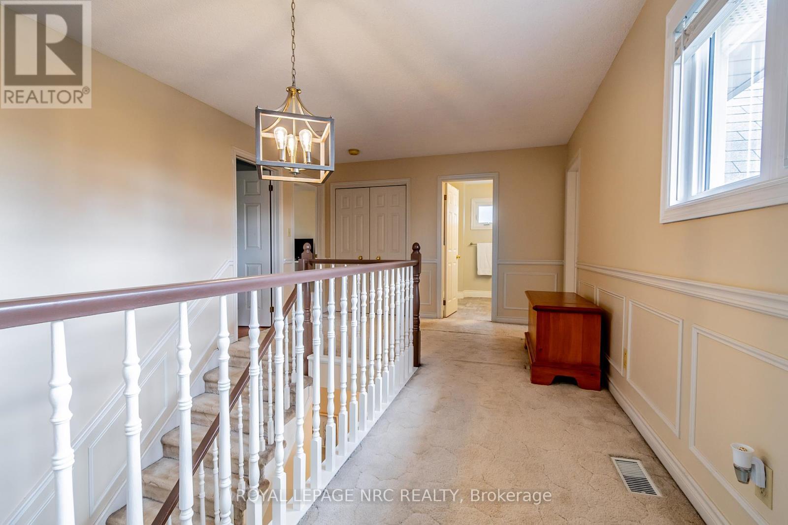 












2675 MOUNTAINCREST AVENUE

,
Niagara Falls (Church's Lane),




Ontario
L2J4H8

