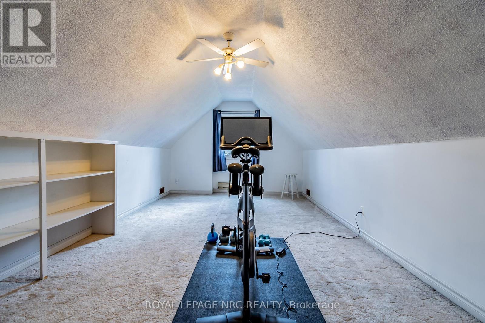 












2675 MOUNTAINCREST AVENUE

,
Niagara Falls (Church's Lane),




Ontario
L2J4H8

