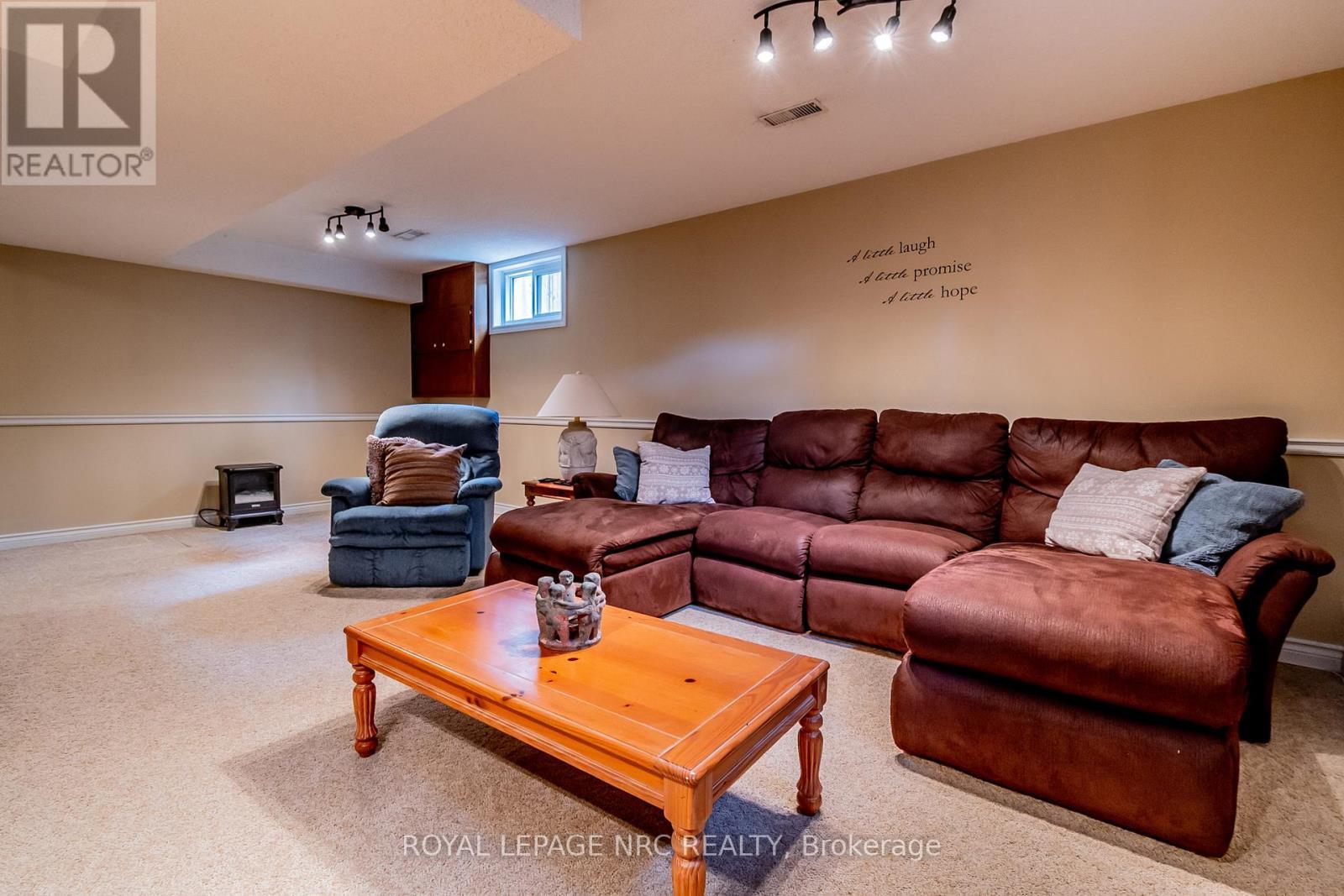 












2675 MOUNTAINCREST AVENUE

,
Niagara Falls (Church's Lane),




Ontario
L2J4H8

