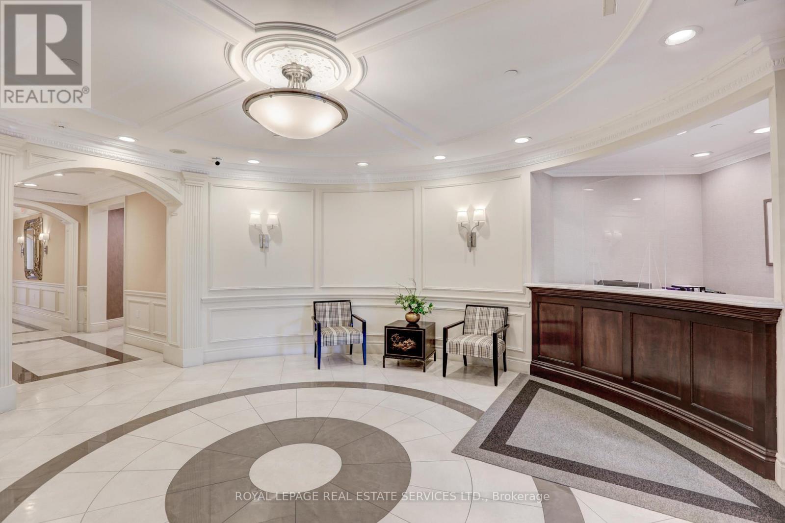 












303 - 3085 BLOOR STREET W

,
Toronto,




Ontario
M8X1C8

