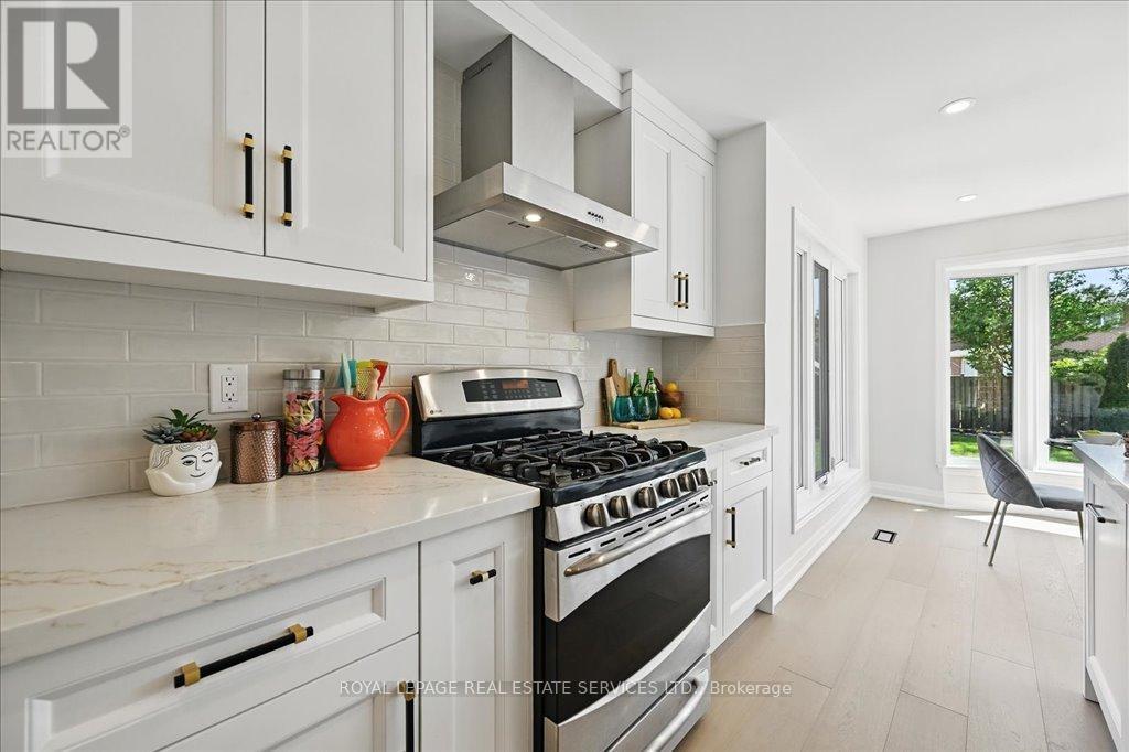 












1184 RUSHBROOKE DRIVE

,
Oakville,




Ontario
L6M1H7


