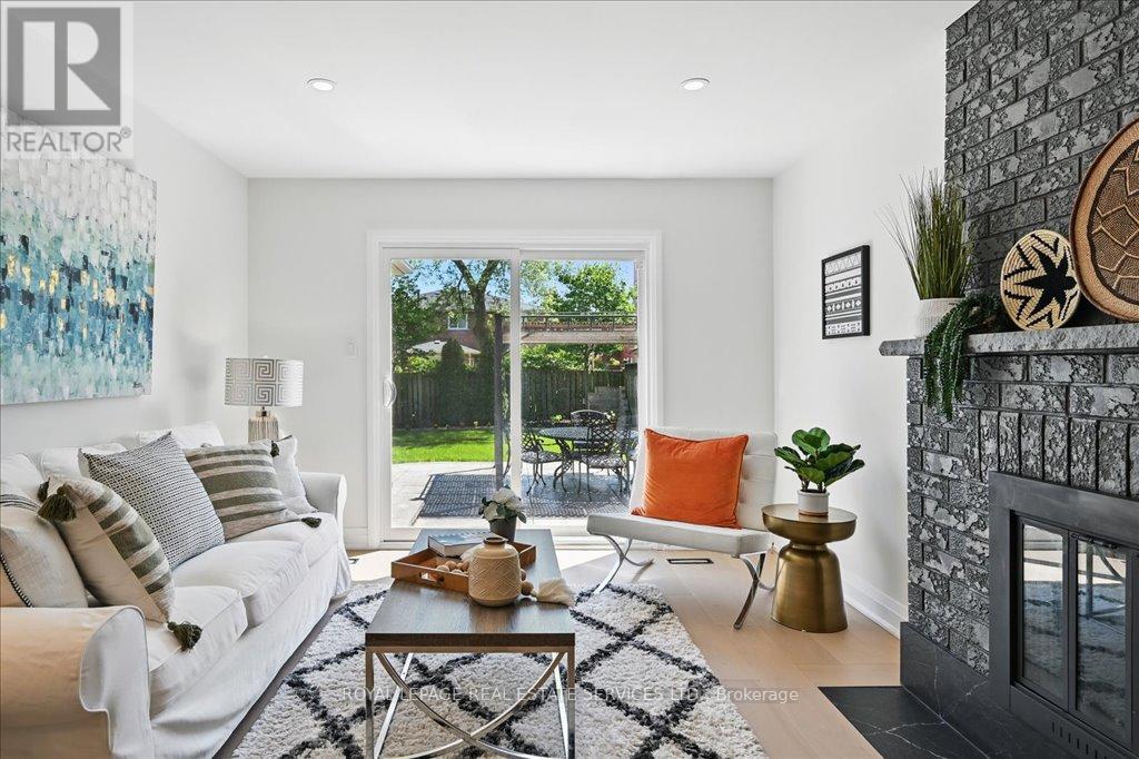 












1184 RUSHBROOKE DRIVE

,
Oakville,




Ontario
L6M1H7

