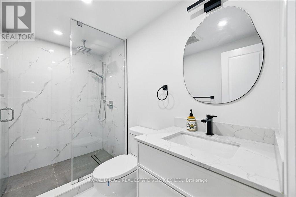 












1184 RUSHBROOKE DRIVE

,
Oakville,




Ontario
L6M1H7

