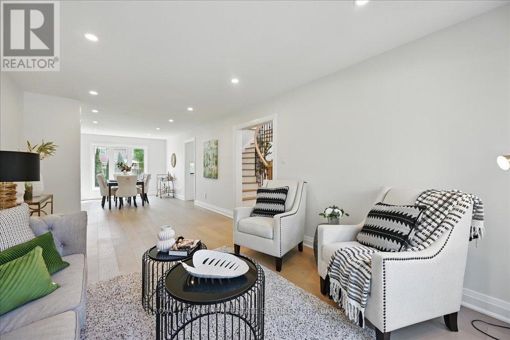 












1184 RUSHBROOKE DRIVE

,
Oakville,




Ontario
L6M1H7

