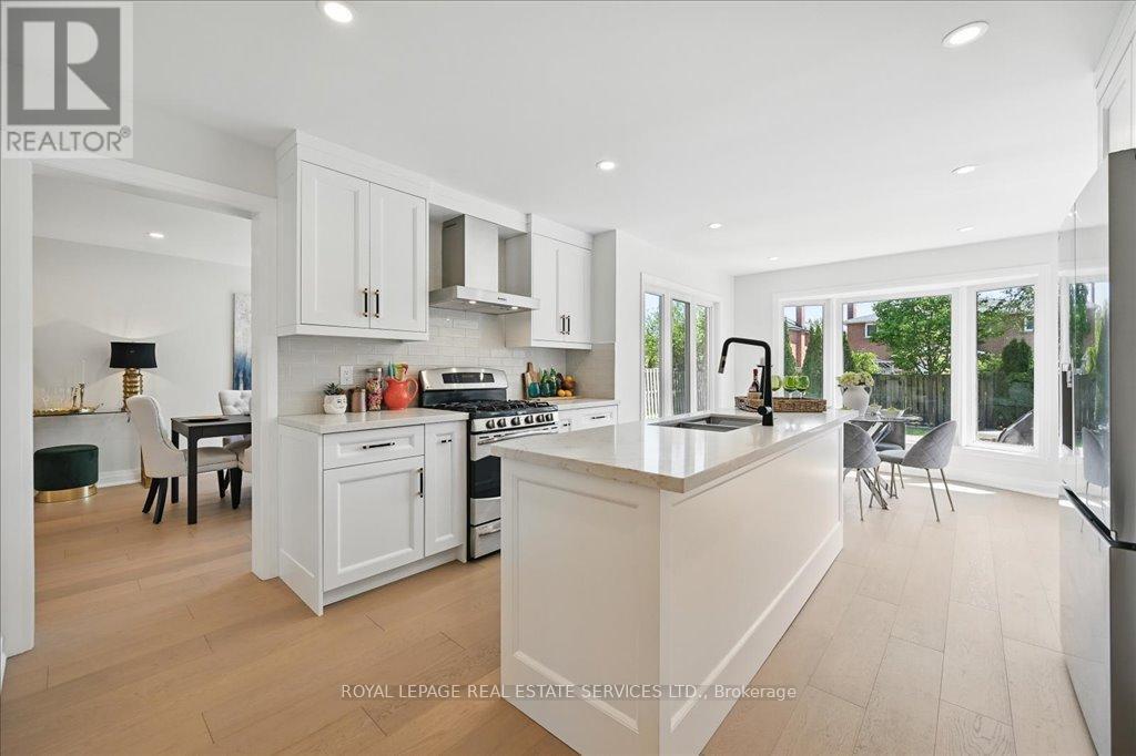 












1184 RUSHBROOKE DRIVE

,
Oakville,




Ontario
L6M1H7

