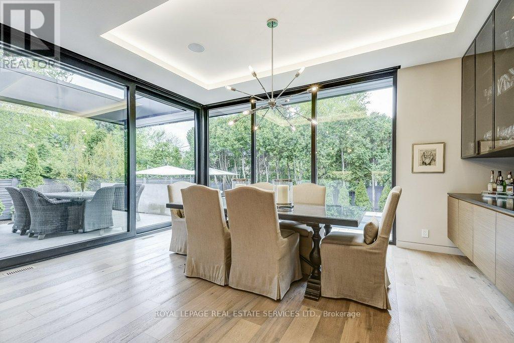 












144 SPARLING COURT

,
Oakville,




Ontario
L6K2J7

