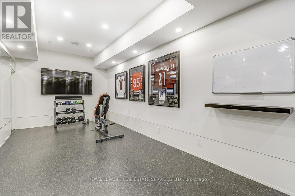 












144 SPARLING COURT

,
Oakville,




Ontario
L6K2J7

