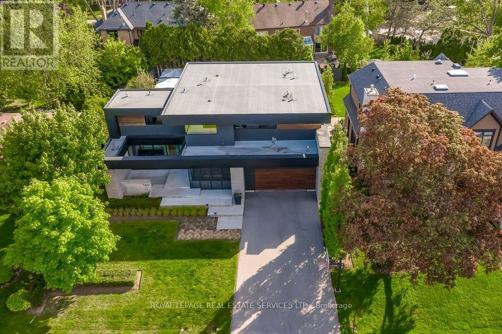 












144 SPARLING COURT

,
Oakville,




Ontario
L6K2J7

