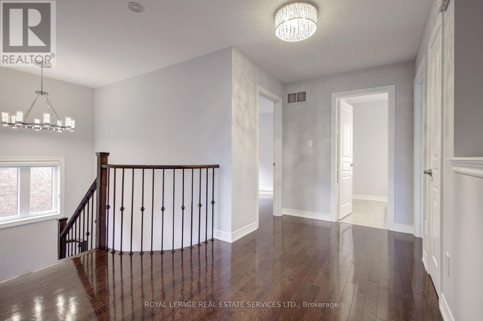 












393 BURLOAK DRIVE

,
Oakville,




Ontario
L6L6W8

