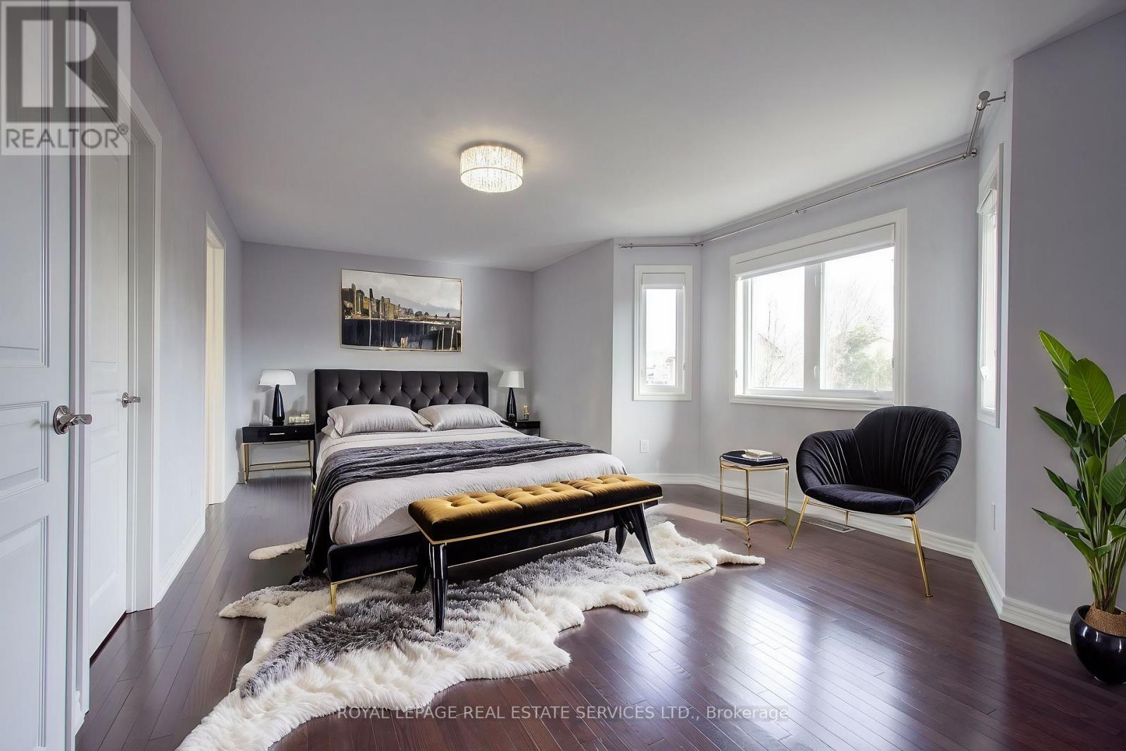 












393 BURLOAK DRIVE

,
Oakville,




Ontario
L6L6W8

