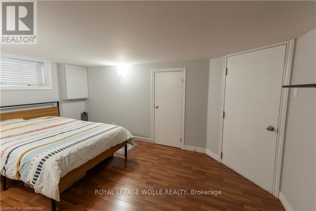 












B - 326 VICTORIA STREET S

,
Kitchener,




Ontario
N2M3A3


