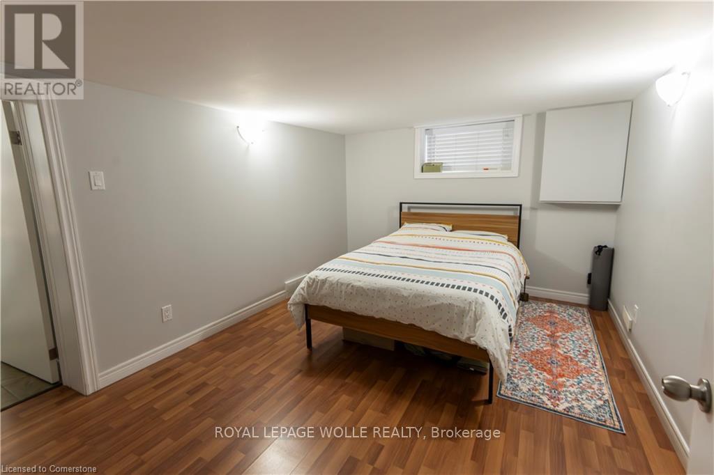 












B - 326 VICTORIA STREET S

,
Kitchener,




Ontario
N2M3A3

