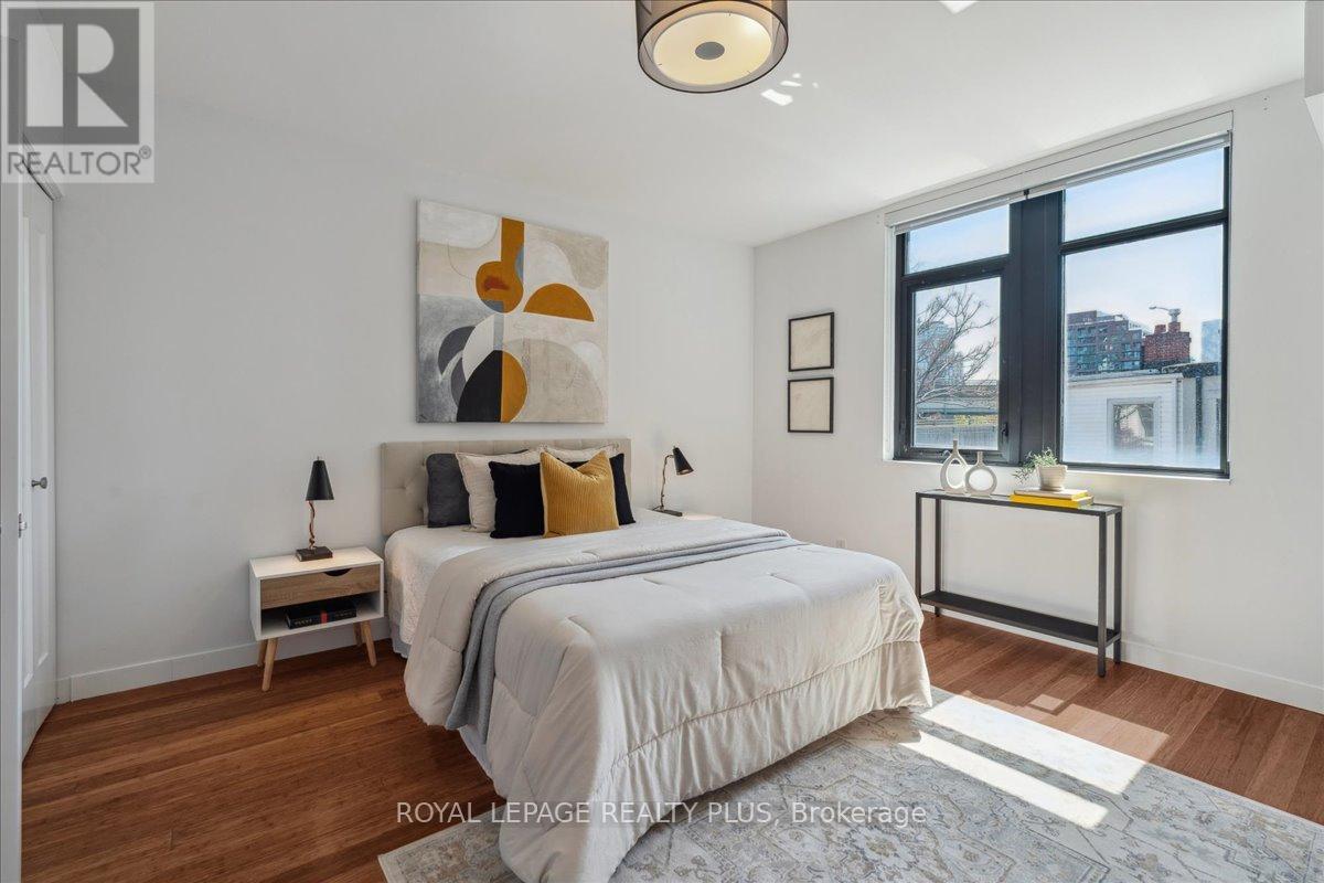 












2B PERCY STREET

,
Toronto,




Ontario
M5A3M8

