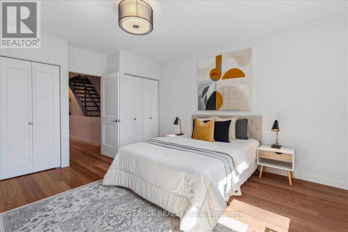 












2B PERCY STREET

,
Toronto,




Ontario
M5A3M8

