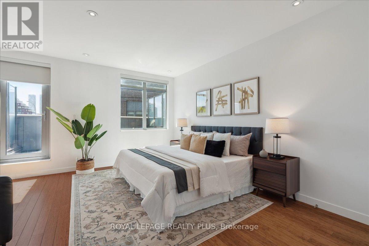 












2B PERCY STREET

,
Toronto,




Ontario
M5A3M8

