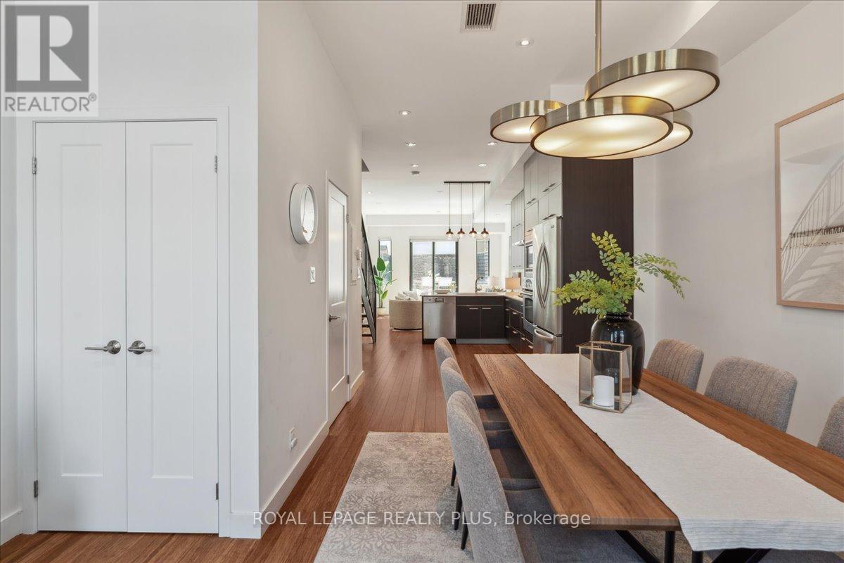 












2B PERCY STREET

,
Toronto,




Ontario
M5A3M8

