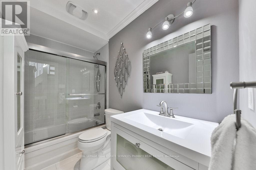 












27 - 1250 MARLBOROUGH COURT

,
Oakville,




Ontario
L6H2W7

