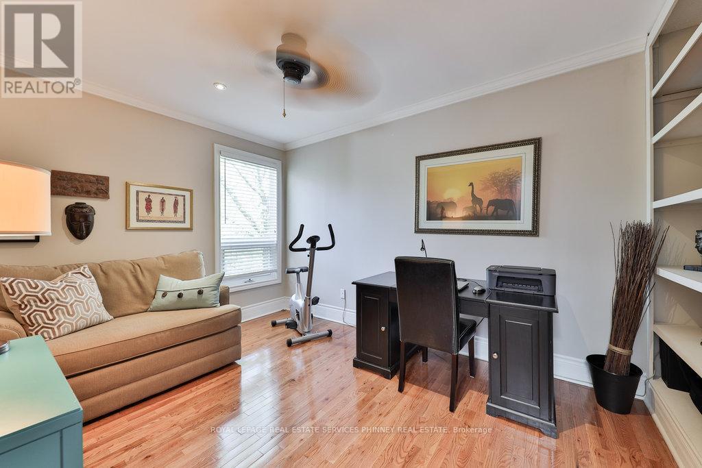 












27 - 1250 MARLBOROUGH COURT

,
Oakville,




Ontario
L6H2W7

