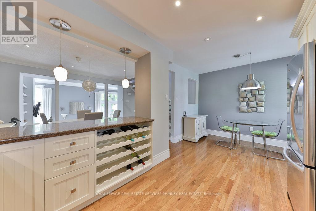 












27 - 1250 MARLBOROUGH COURT

,
Oakville,




Ontario
L6H2W7

