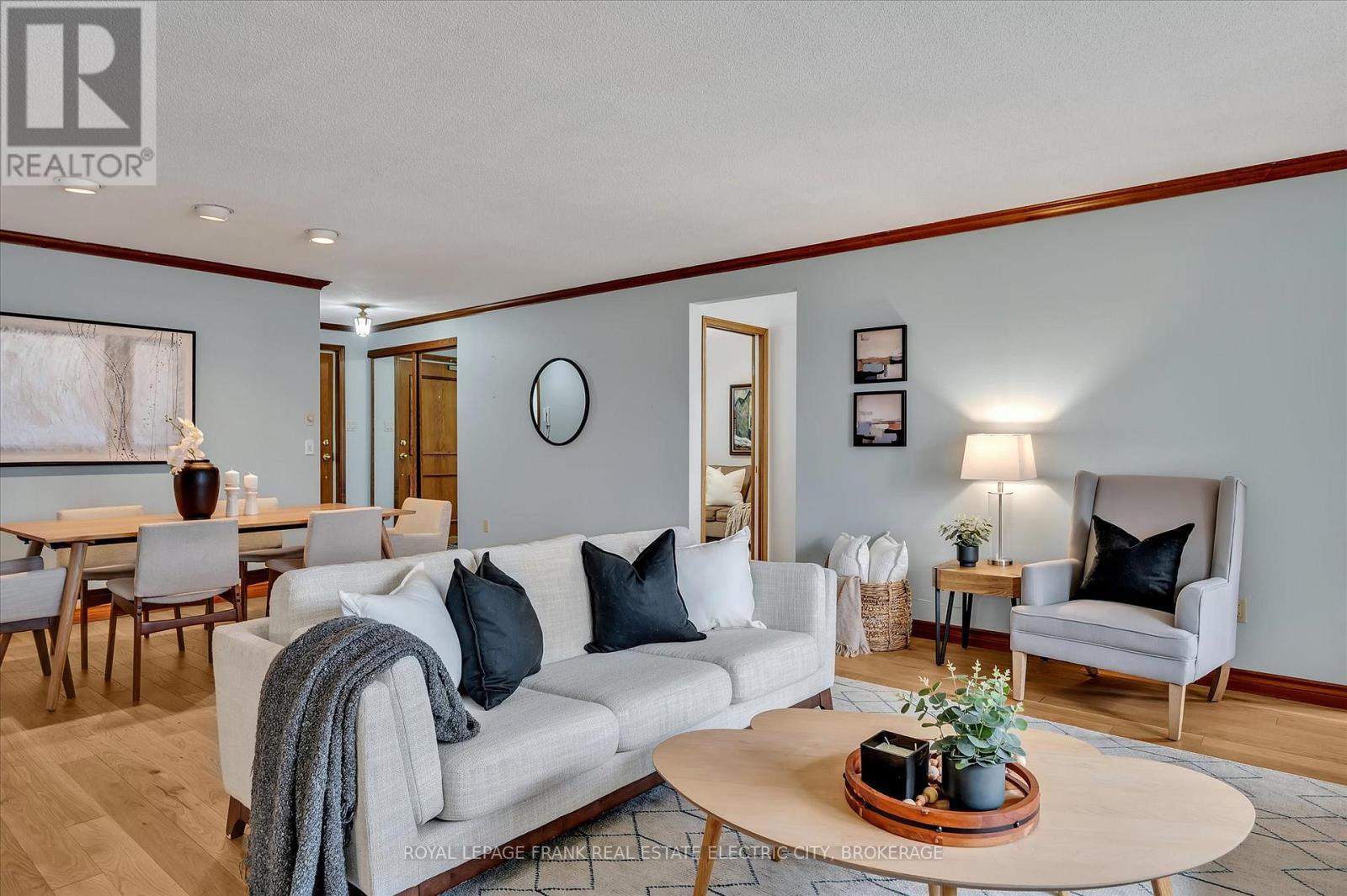 












7 - 650 WHITAKER STREET

,
Peterborough (Ashburnham),




Ontario
K9H7L5

